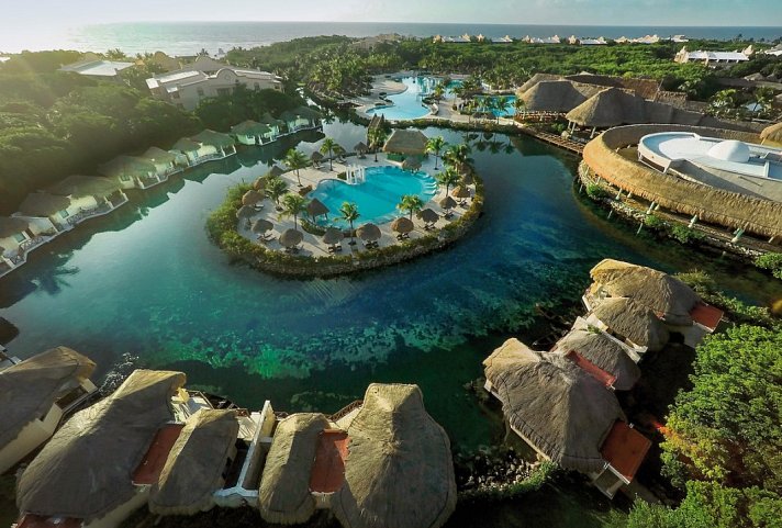 Grand Palladium White Sand Resort & Spa