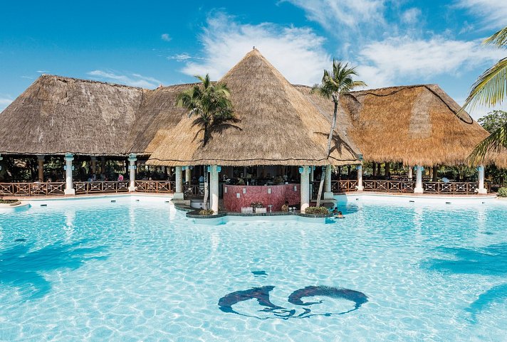 Grand Palladium White Sand Resort & Spa