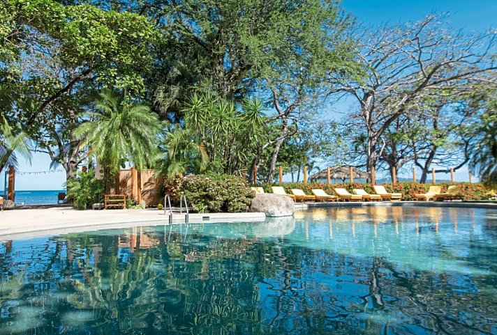 Capitán Suizo Beachfront Boutique Hotel