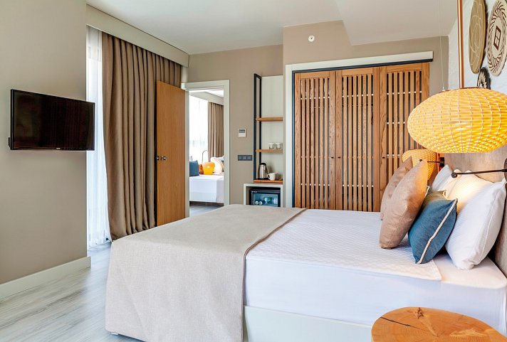 Side Royal Style Hotel - Wohnbeispiel Familienzimmer Landblick (Zimmercodierung FBL)