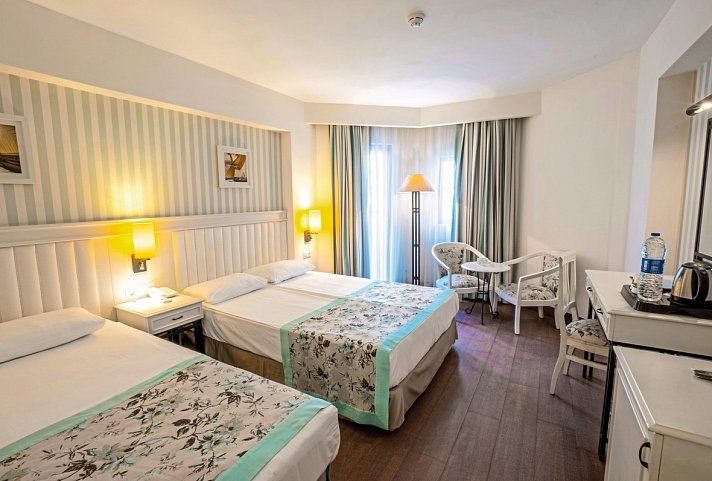 Monachus Hotel & Spa