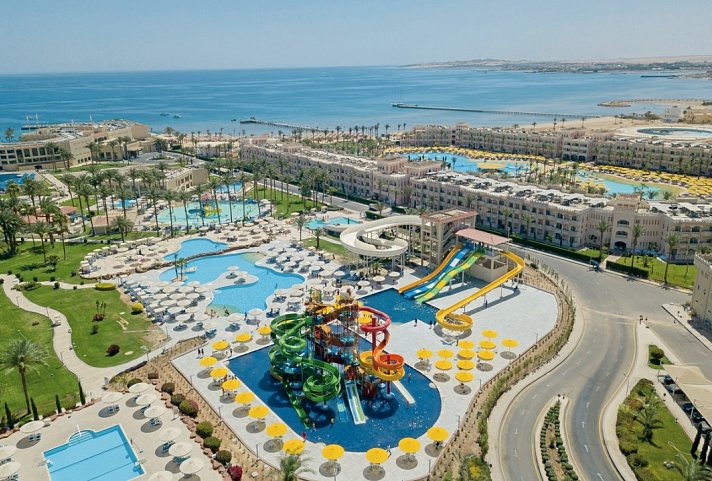 Beach Albatros Resort