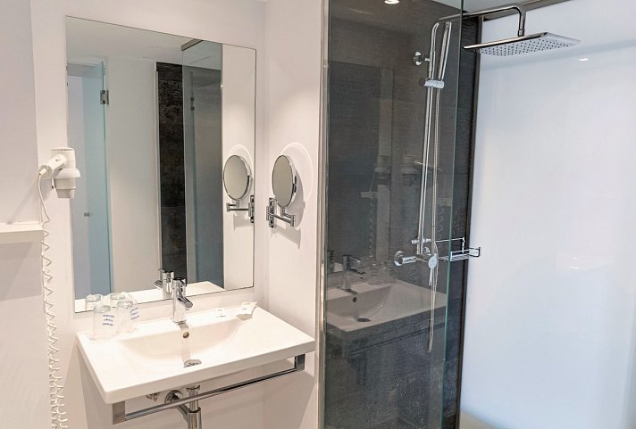 BQ Cala Ratjada - Beispiel Bad (Zimmercodierung DB1)