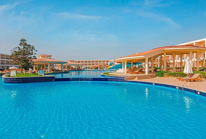 Royal Brayka Resort