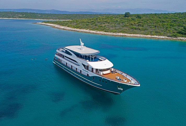 Blaue Reise Adria Kreuzfahrt ab/bis Trogir - Schiffsbeispiel Motoryacht